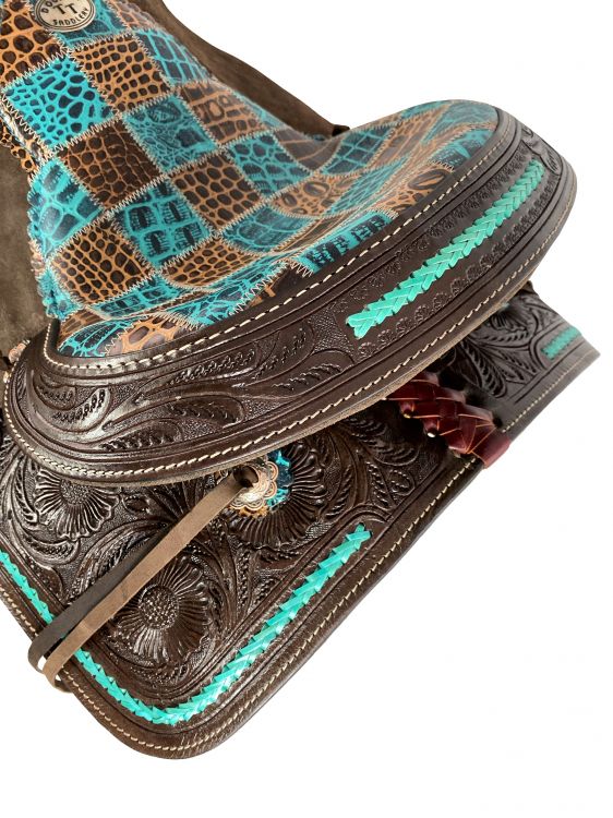 15" Double T Barrel Style Saddle with Teal Gator Patchwork Pattern