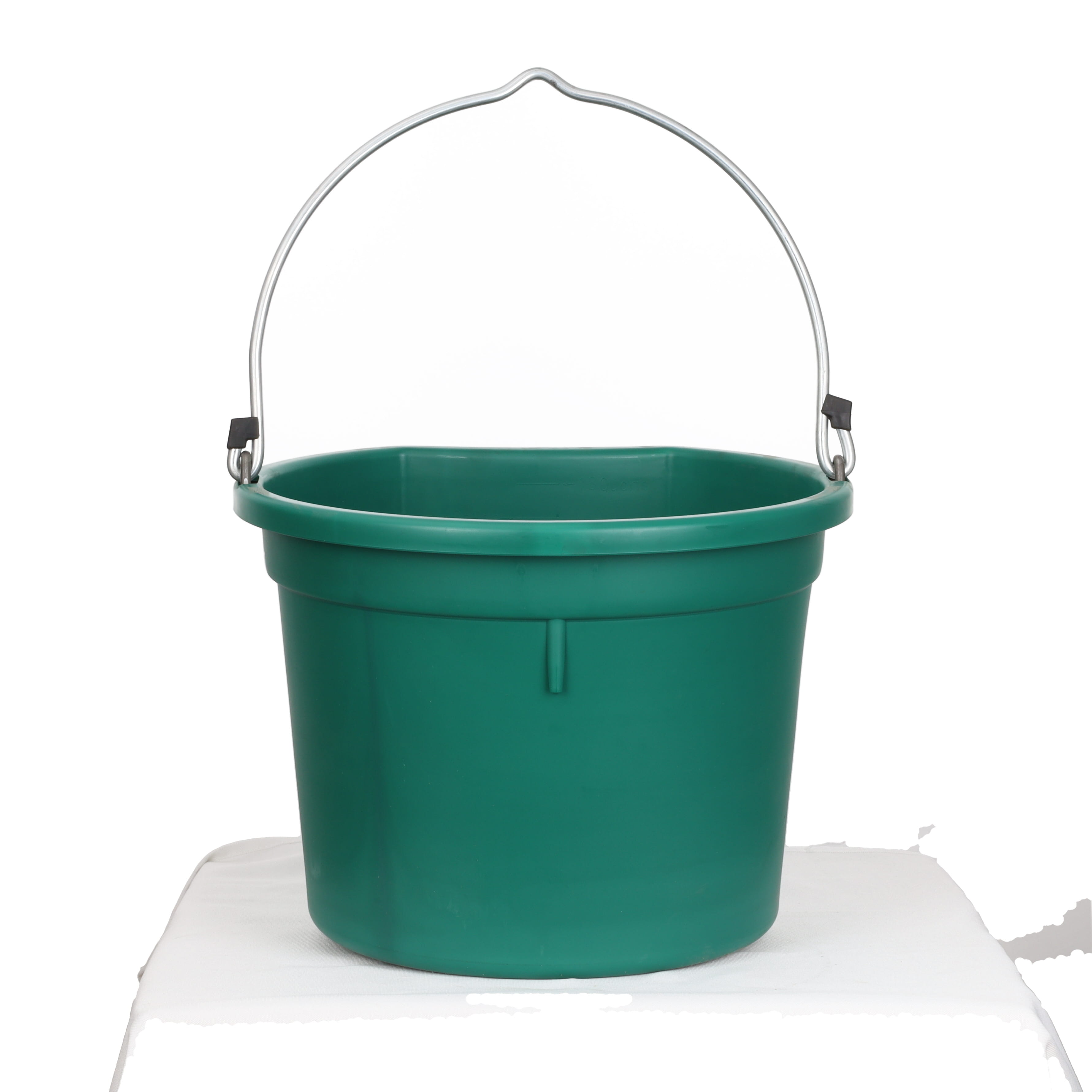 Assorted 20 Qt Deluxe Flat Back Bucket