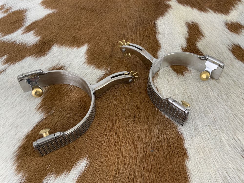 Showman Mens Size Stainless Steel Rasp Spur