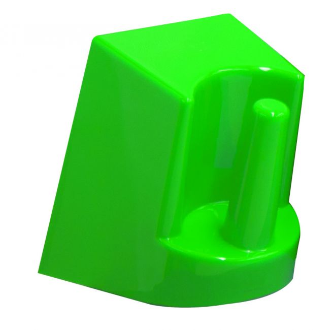 1025: 2 Qt Feed Scoop Showman Saddles and Tack