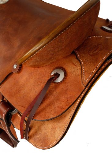 501: 15", 16", 17" Showman™ Hard Seat Roping Saddle Primary Showman