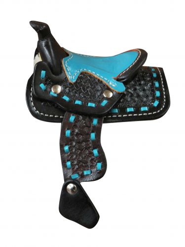 6761: 6 Primary Showman Saddles and Tack