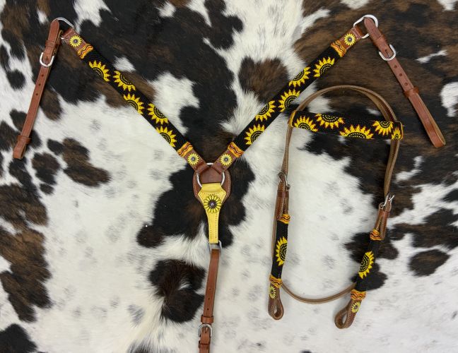 7004: Showman™ Medium oil  leather browband headstall with beaded sunflower design Headstall & Breast Collar Set Showman