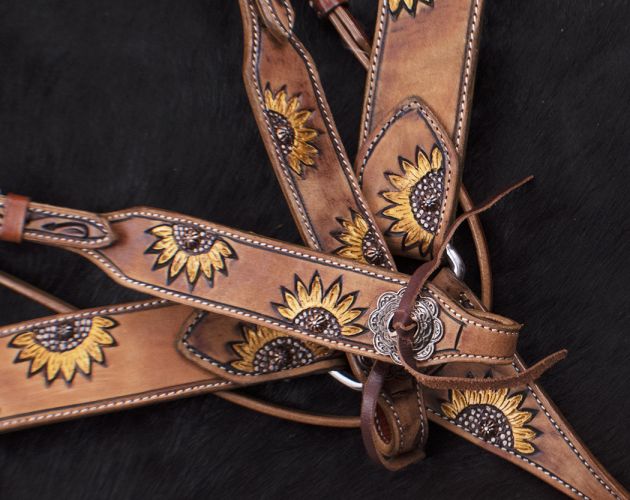 7062: Showman ® Hand Painted Sunflower Browband Headstall and Breast collar Set Headstall & Breast Collar Set Showman