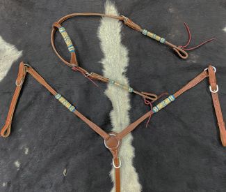 7085: Showman ® One Ear Rawhide Bridle & Breast collar set, this medium oil set features Headstall & Breast Collar Set Showman