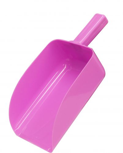 72H003: Open front feed scoop Feed Scoop Showman Saddles and Tack