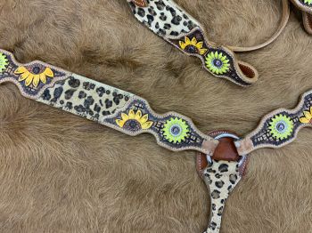 8022: Showman ® Cheetah Browband headstall and breast collar set with sunflower conchos Headstall & Breast Collar Set Showman
