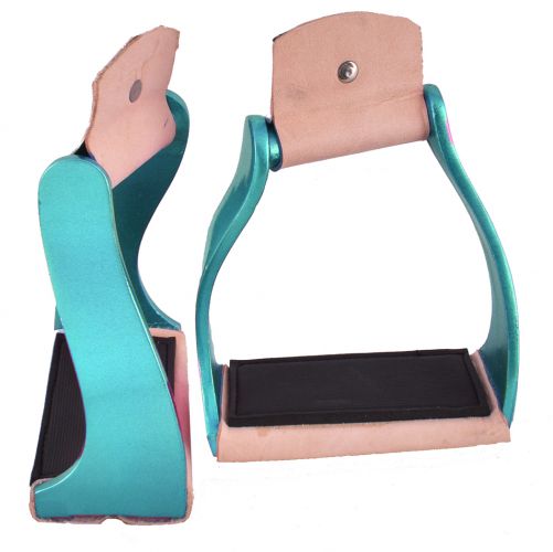 8084: Showman ® Lightweight color coated twisted angled aluminum stirrups Stirrups Showman