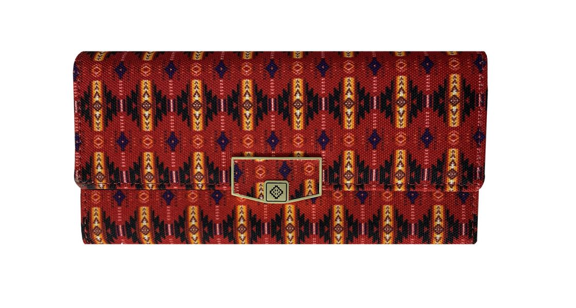 Aztec print with snap closure Default Shiloh