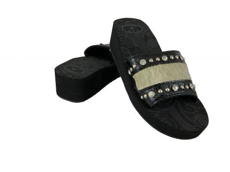BA2861-C: These flip flops features 2-1/4" brown embossed leather accented with crystal rhinestone Primary Showman Saddles and Tack