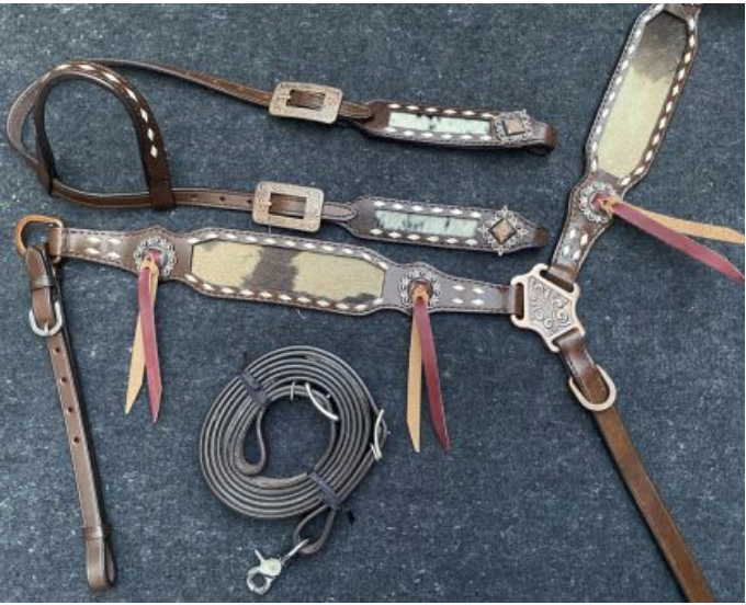Showman ® Black & White hair on cowhide inlay Single Ear Headstall and Breast Collar Set TexanSaddles.com