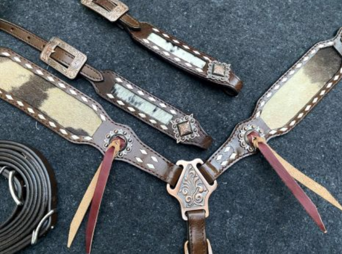 Showman ® Black & White hair on cowhide inlay Single Ear Headstall and Breast Collar Set TexanSaddles.com
