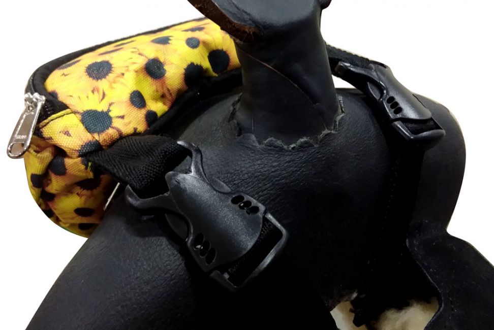 Showman ® Sunflower Print Insulated Nylon Saddle Pouch Default Shiloh