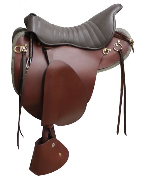 1015: 18" Trooper saddle Trooper Saddle Showman Saddles and Tack   