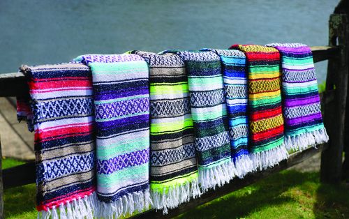 19995: Add a touch of Mexican style with these hand woven Mexican Blankets Primary Showman Saddles and Tack   