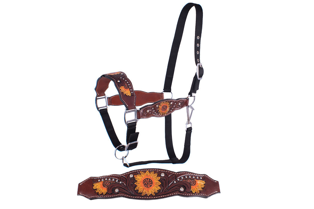 Showman ® A djustable nose nylon bronc halter with nickel plated hardw Showman ® A djustable nose nylon bronc halter with nickel plated hardw