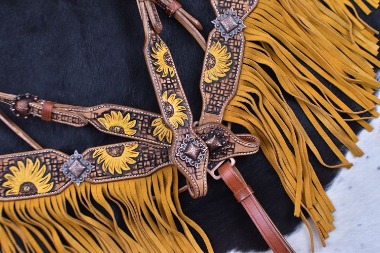 7060X: Showman ® Hand Painted Sunflower Browband Headstall and Breastcollar Set with Fringe Headstall & Breast Collar Set Showman   