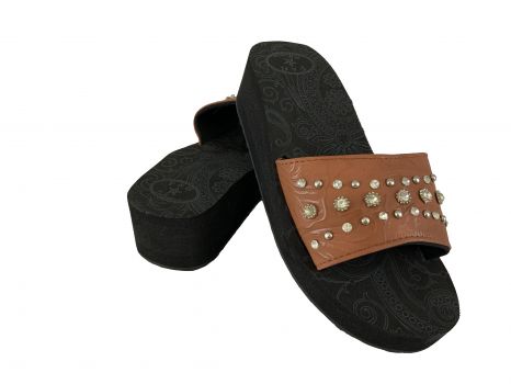 BA2868-A: These flip flops features 2-1/4" brown and burgundy embossed leather with crystal rhines Primary Showman Saddles and Tack   