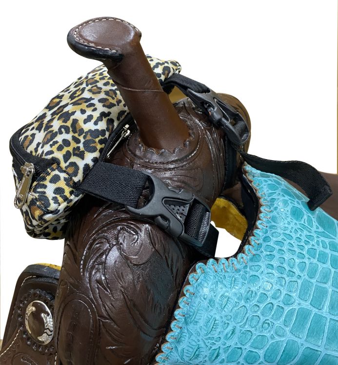 Showman ® Cheetah Print Insulated Nylon Saddle Pouch Default Shiloh   